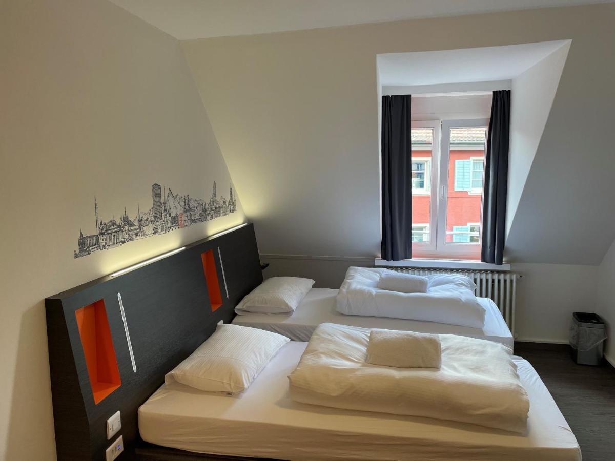 Easyhotel Zuerich Limmatplatz Exteriör bild